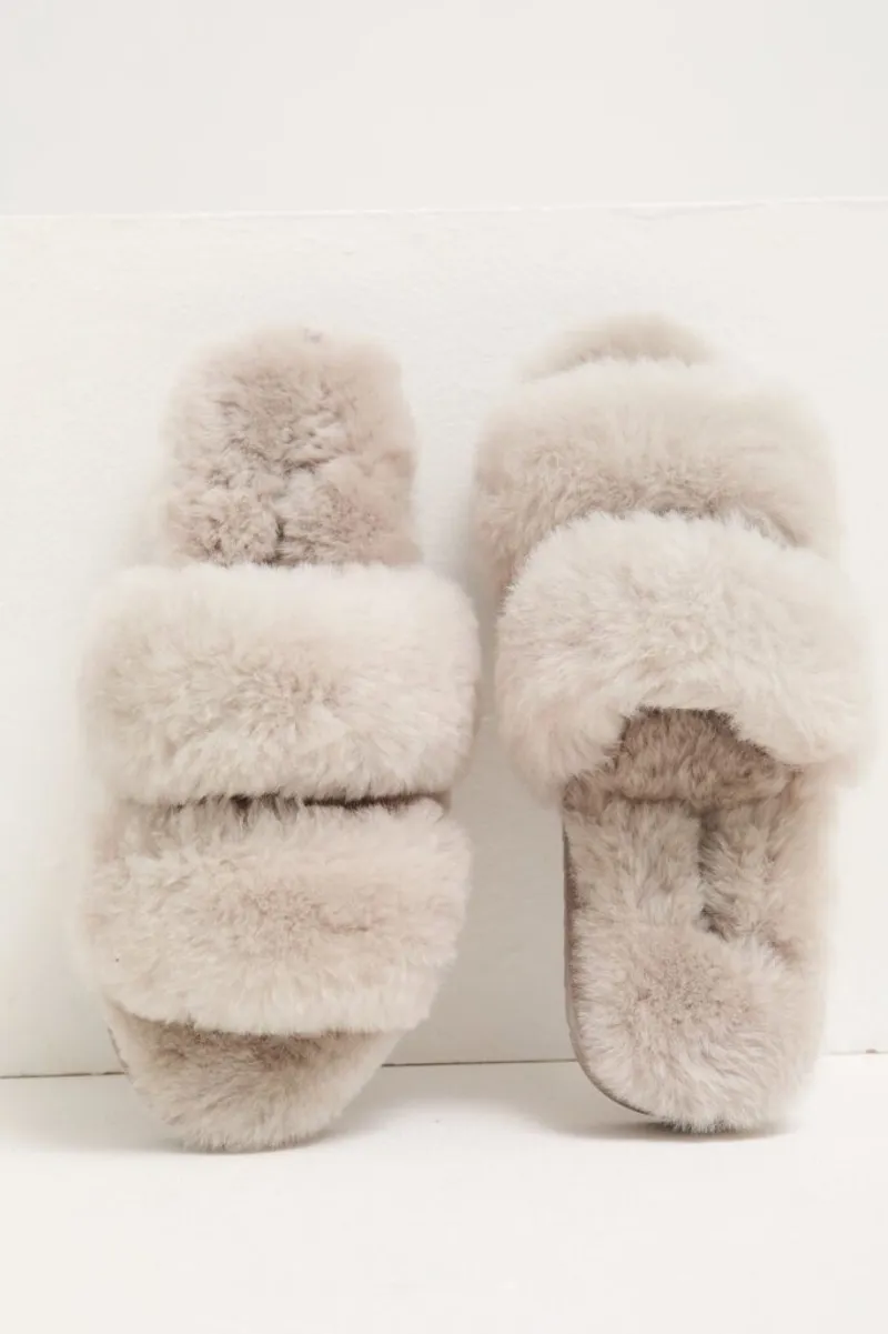 Pretty You Jinx Slipper in Truffle-2