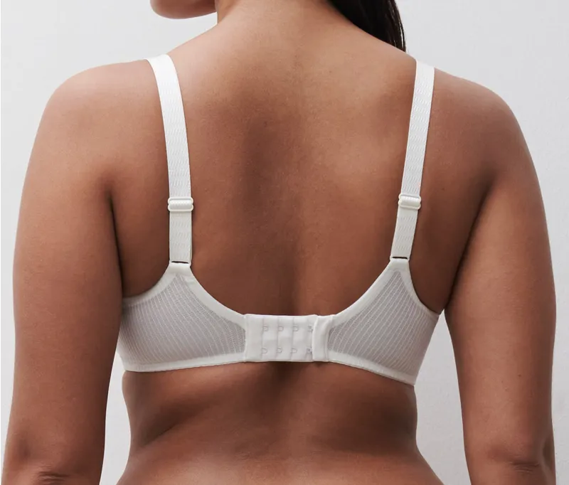 Chantelle Legend Underwired Bra in Milk-1