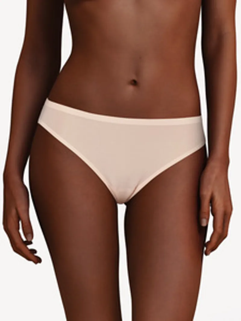 Chantelle Soft Stretch Thong One Size in Nude