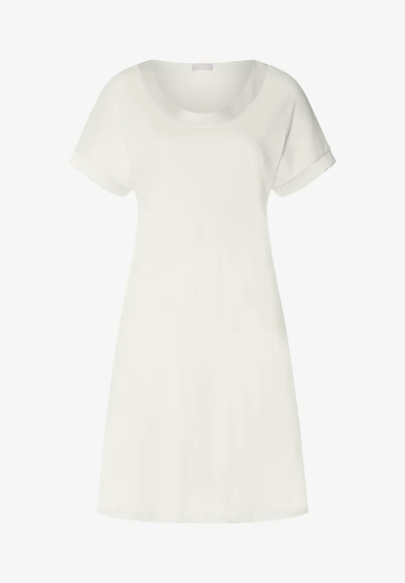 Hanro Anilla Nightdress in Misty White
