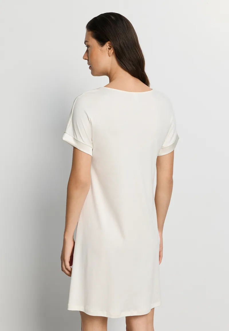 Hanro Anilla Nightdress in Misty White-4