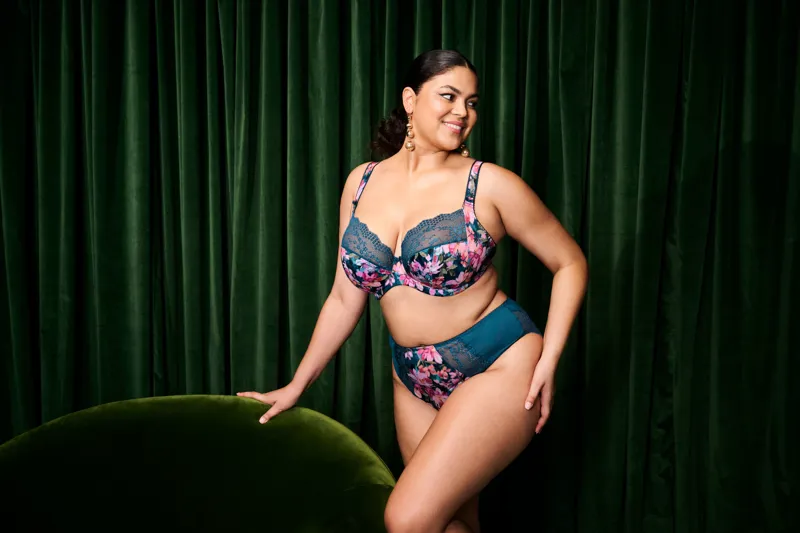 Elomi Lucie Underwired Plunge Stretch Bra in Teal Floral-3