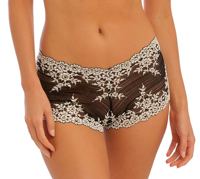 Wacoal Embrace Lace Boyshort in Black-1