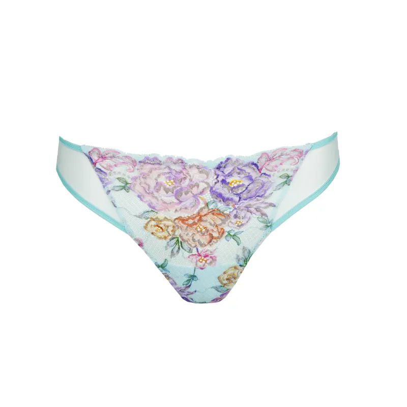 Marie Jo Lisbeth Thong in Clearwater