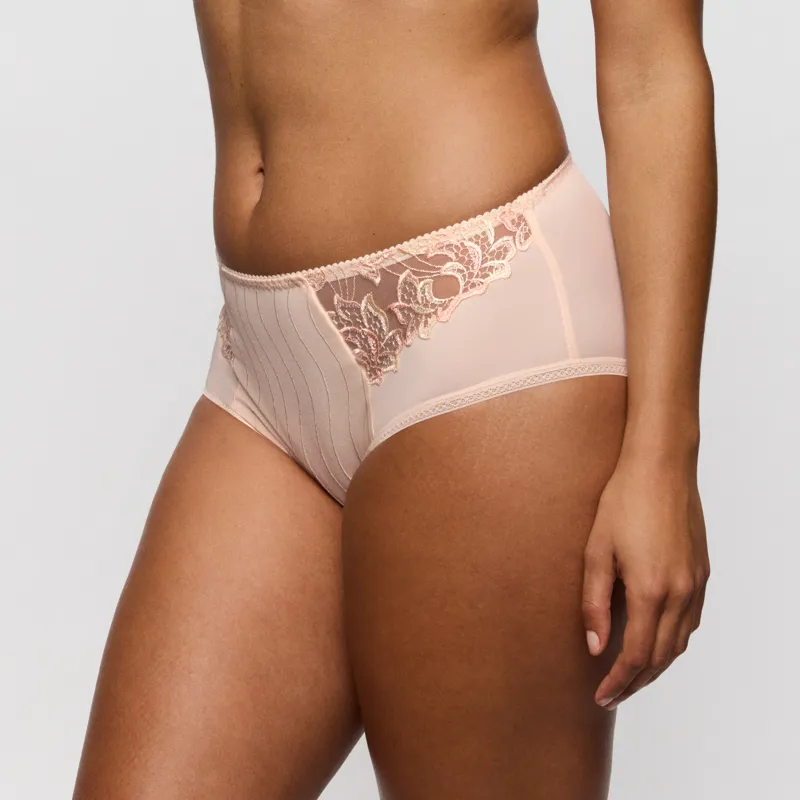 Prima Donna Deauville Full Brief in Venus-2